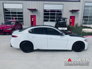 Alfa Romeo Giulia Side Skirts - Carbon Fiber - Aero Alfa Romeo Giulia Side Skirts - Carbon Fiber - Aero
